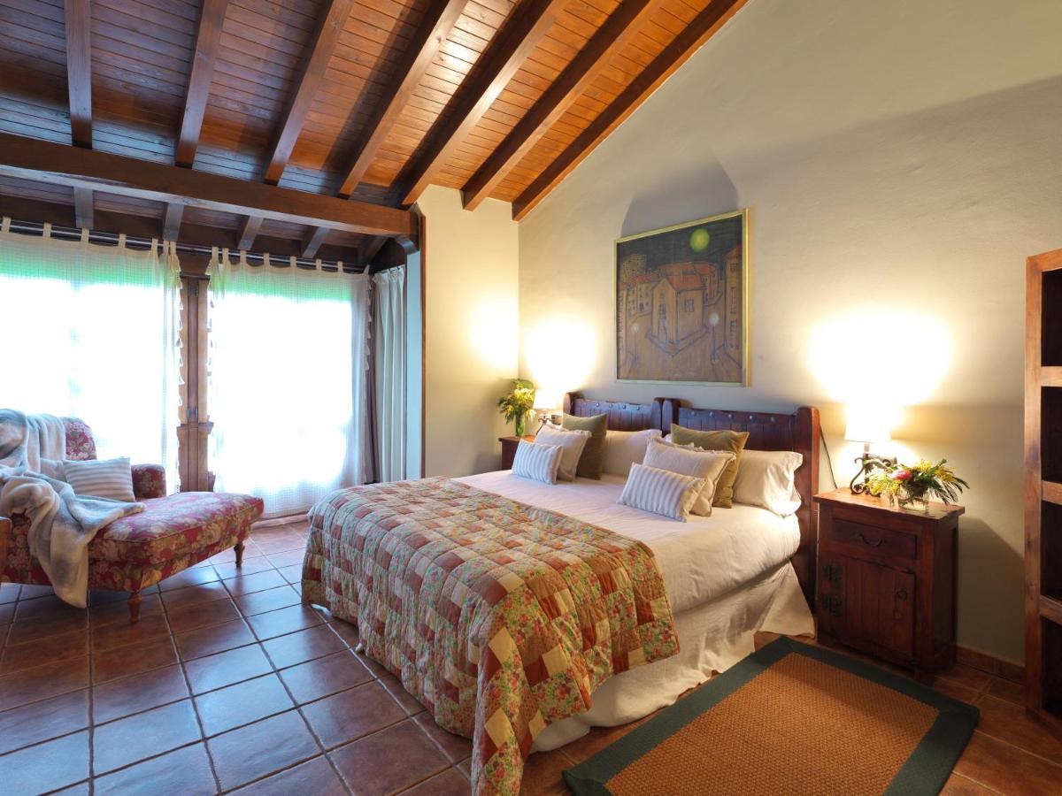 Double Room Lounge,1498508563:JPEG