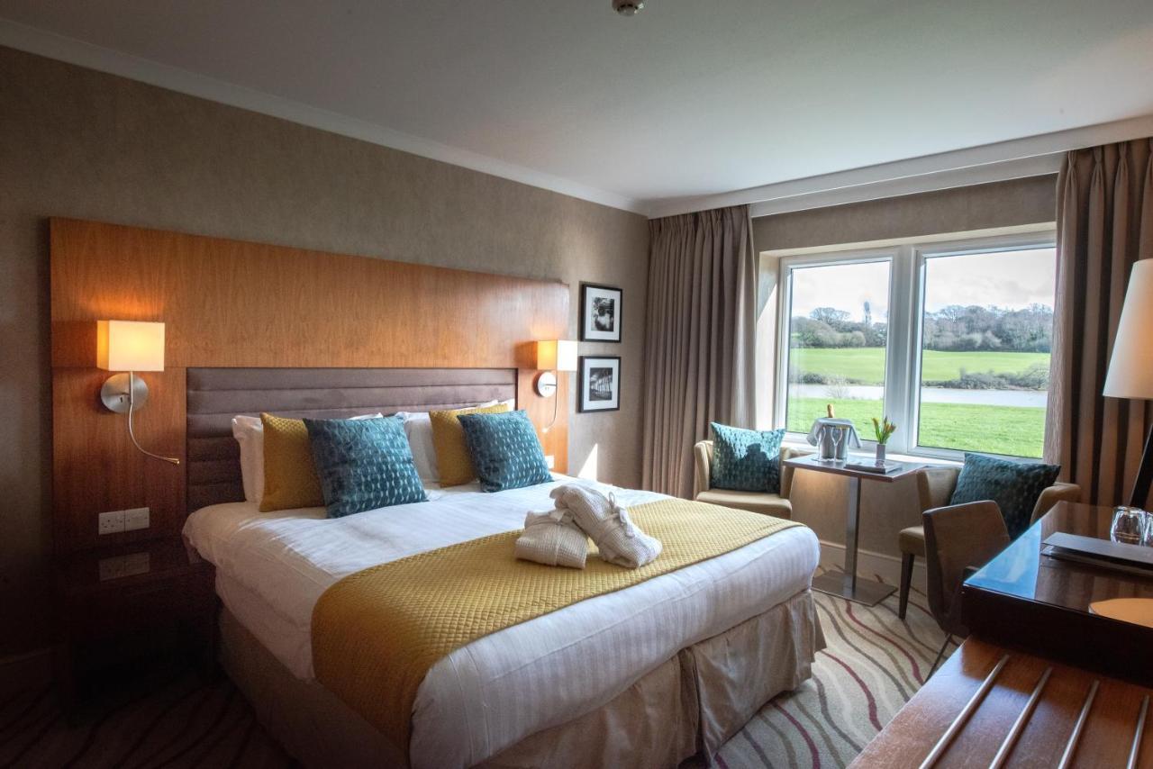 Executive Double or Twin Room Lake View