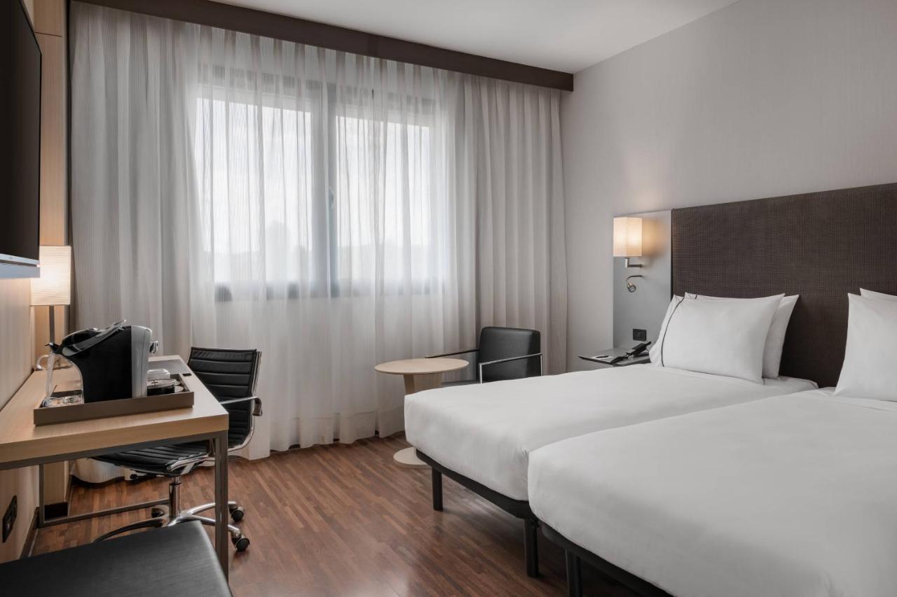 Standard Plus Twin Guest room 2 Twin or Single Beds