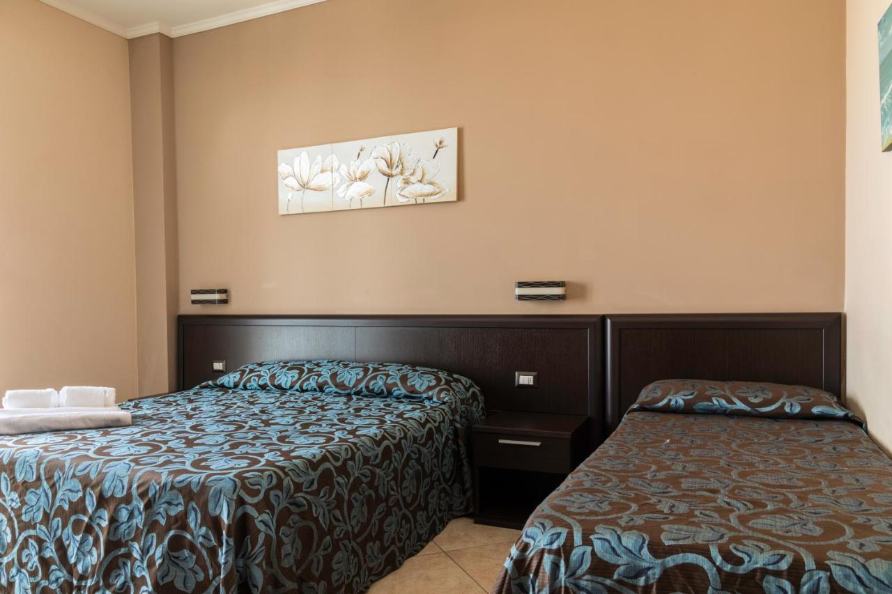 Quadruple Room,1498567189:JPEG