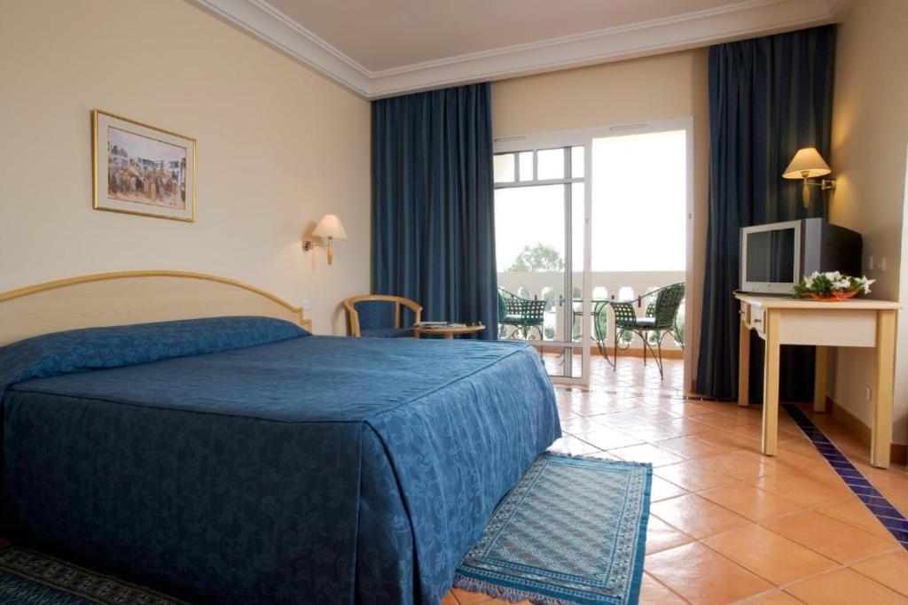 Doppelzimmer mit Poolblick