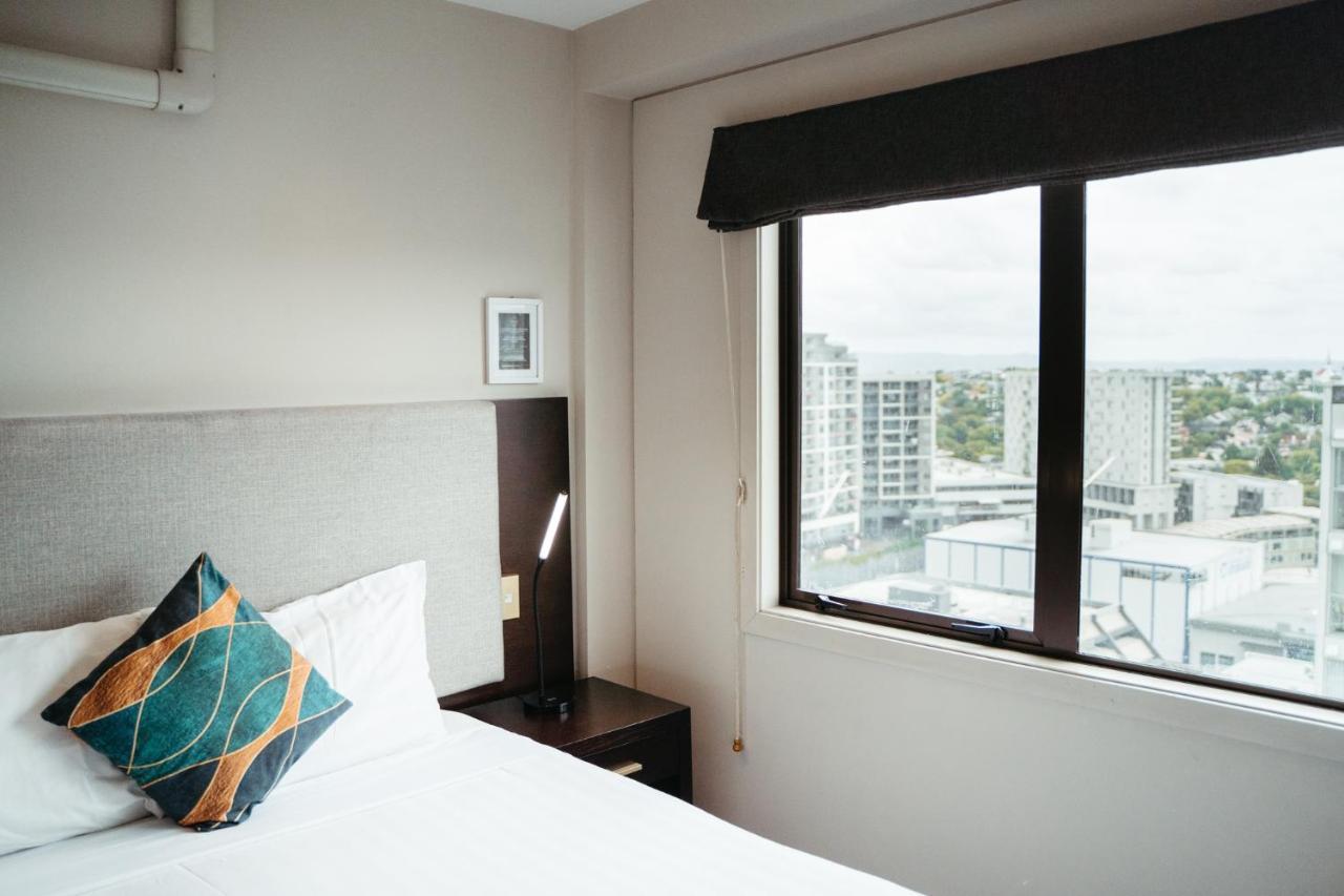 Two-Bedroom Apartment Split Level Queen Single,1498637461:JPEG