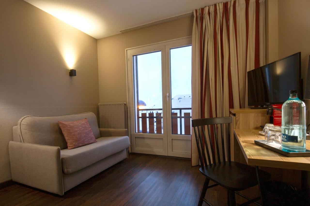 Quarto Triplo com Varanda