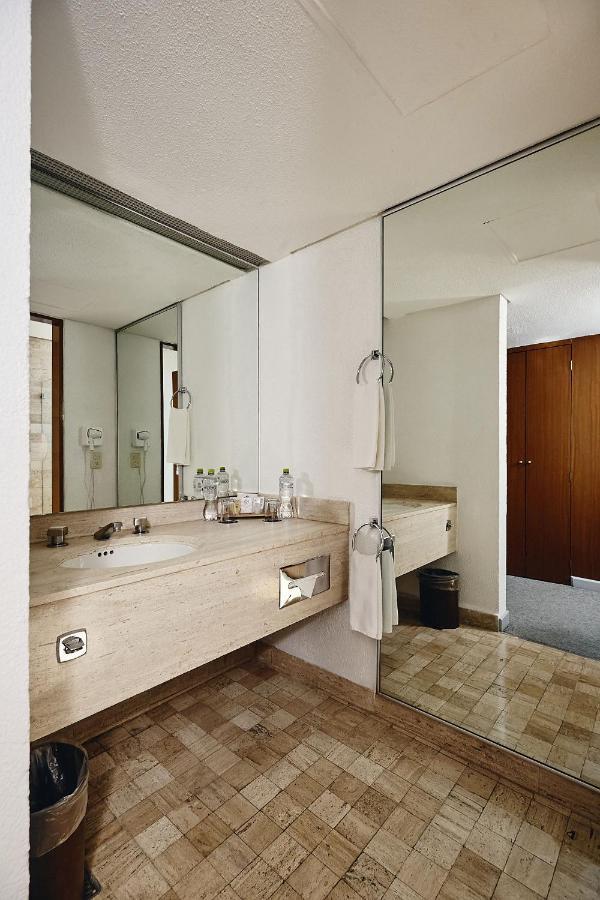 Standard Twin Room,1498665745:JPEG