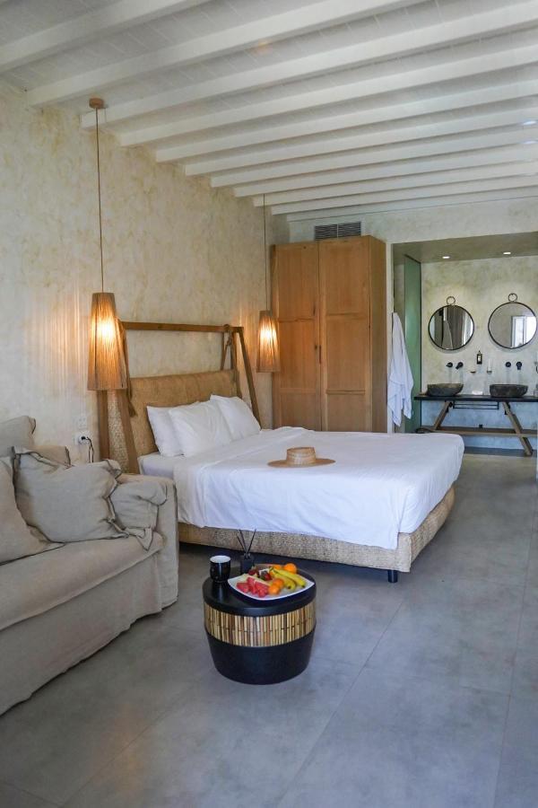 Myconian Suite mit Whirlpool im Freien und Meerblick