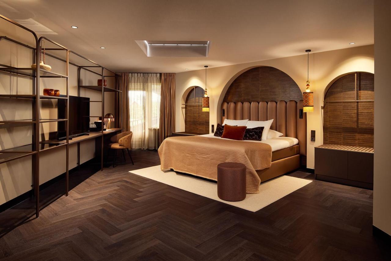 Bronze Suite,1519711345:JPEG
