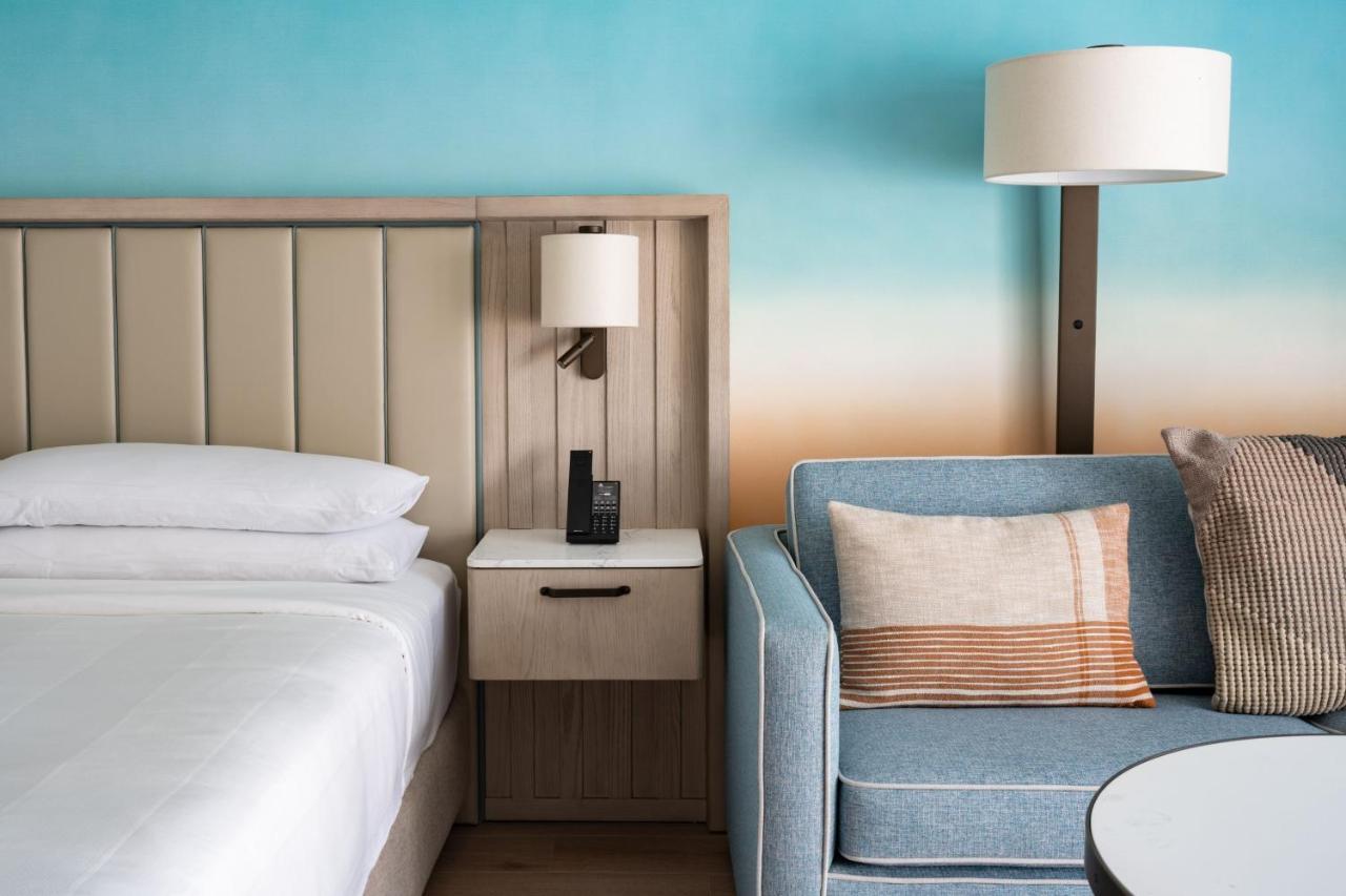 Deluxe King Room Balcony