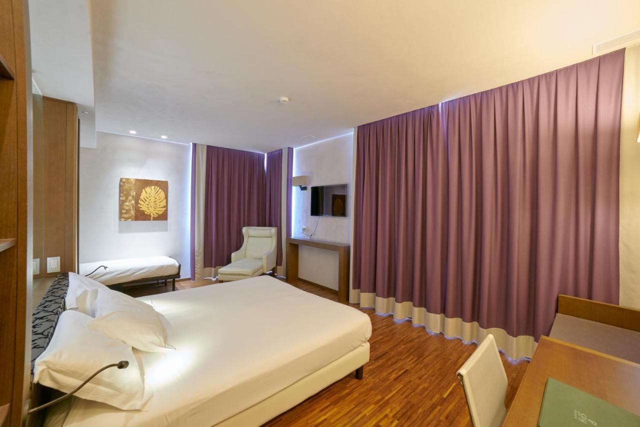 Executive Suite,1499491084:JPEG