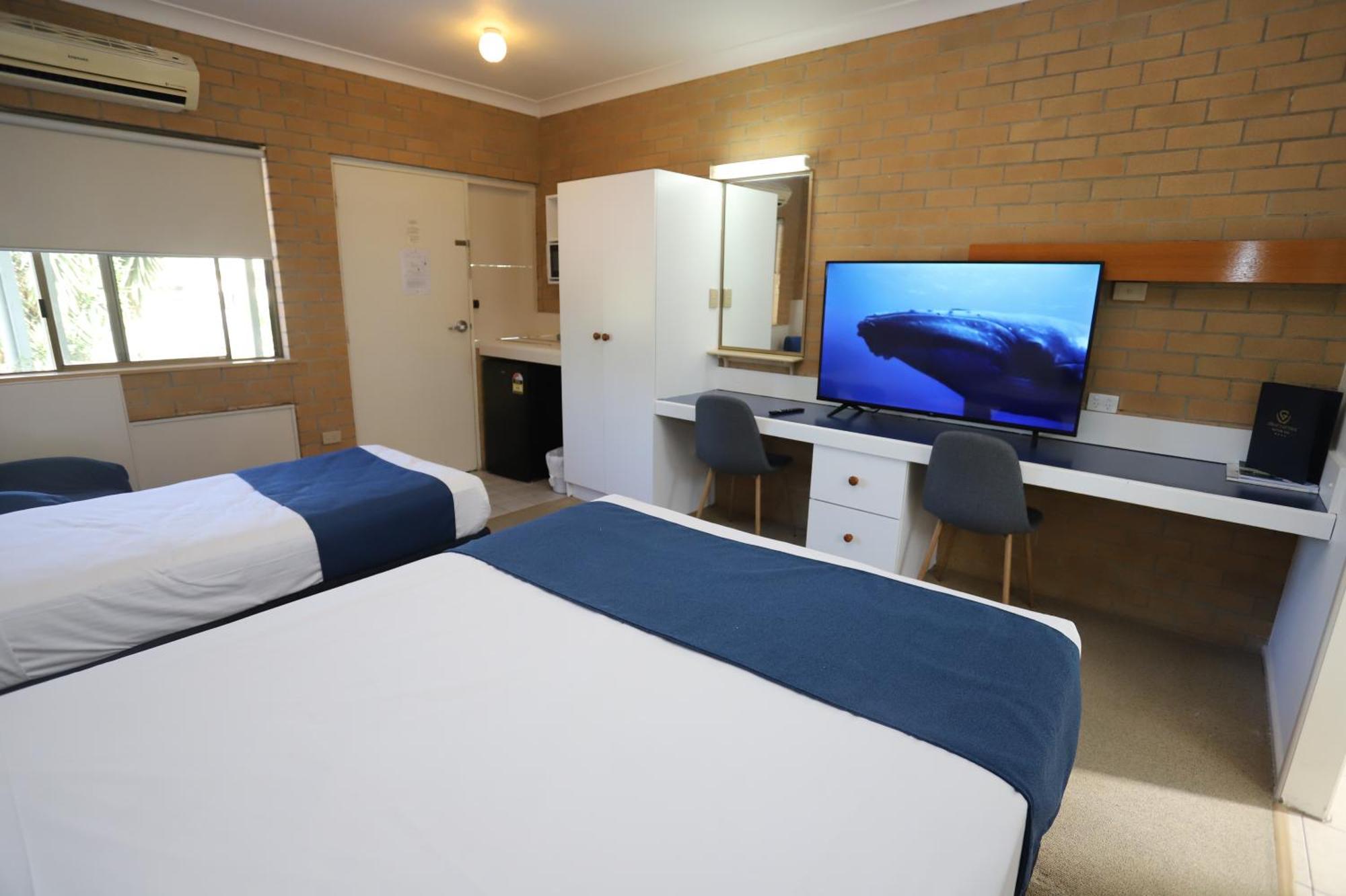 Twin Room (No Pets)