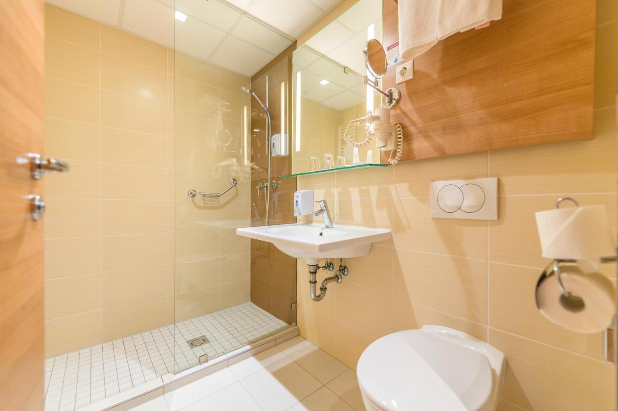 Standard Twin or Double Room