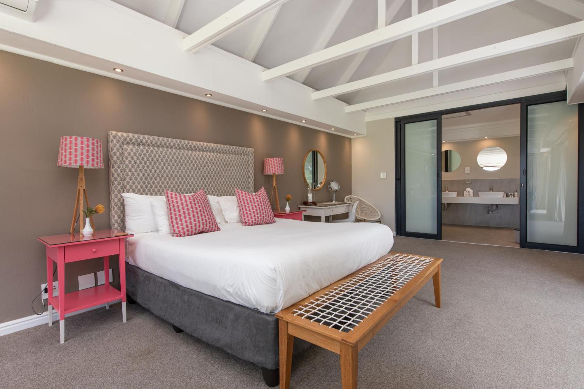 Junior Suite with Mountain View