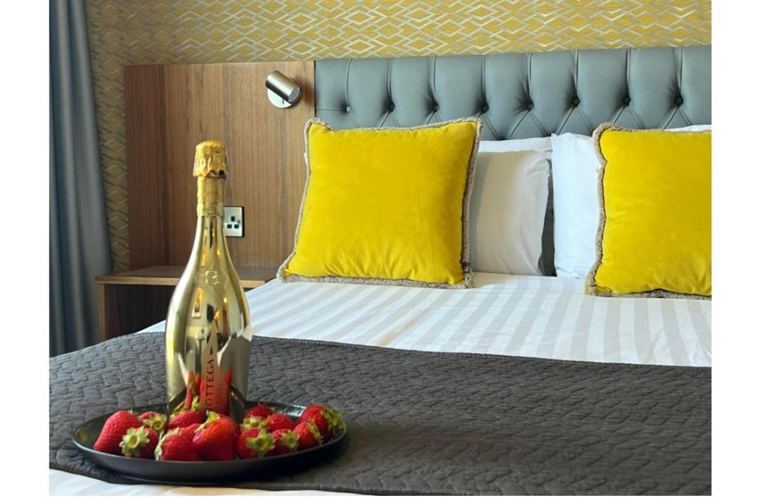 Superior Double or Twin Room Sea View