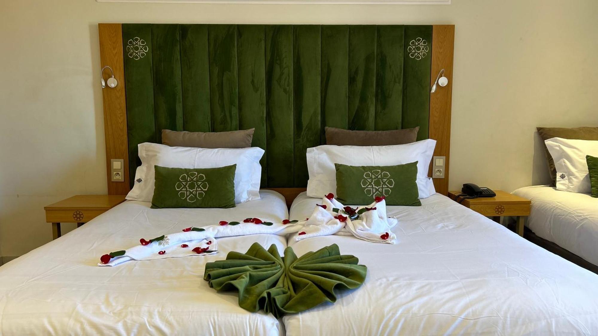 Deluxe Room,1499183707:JPEG