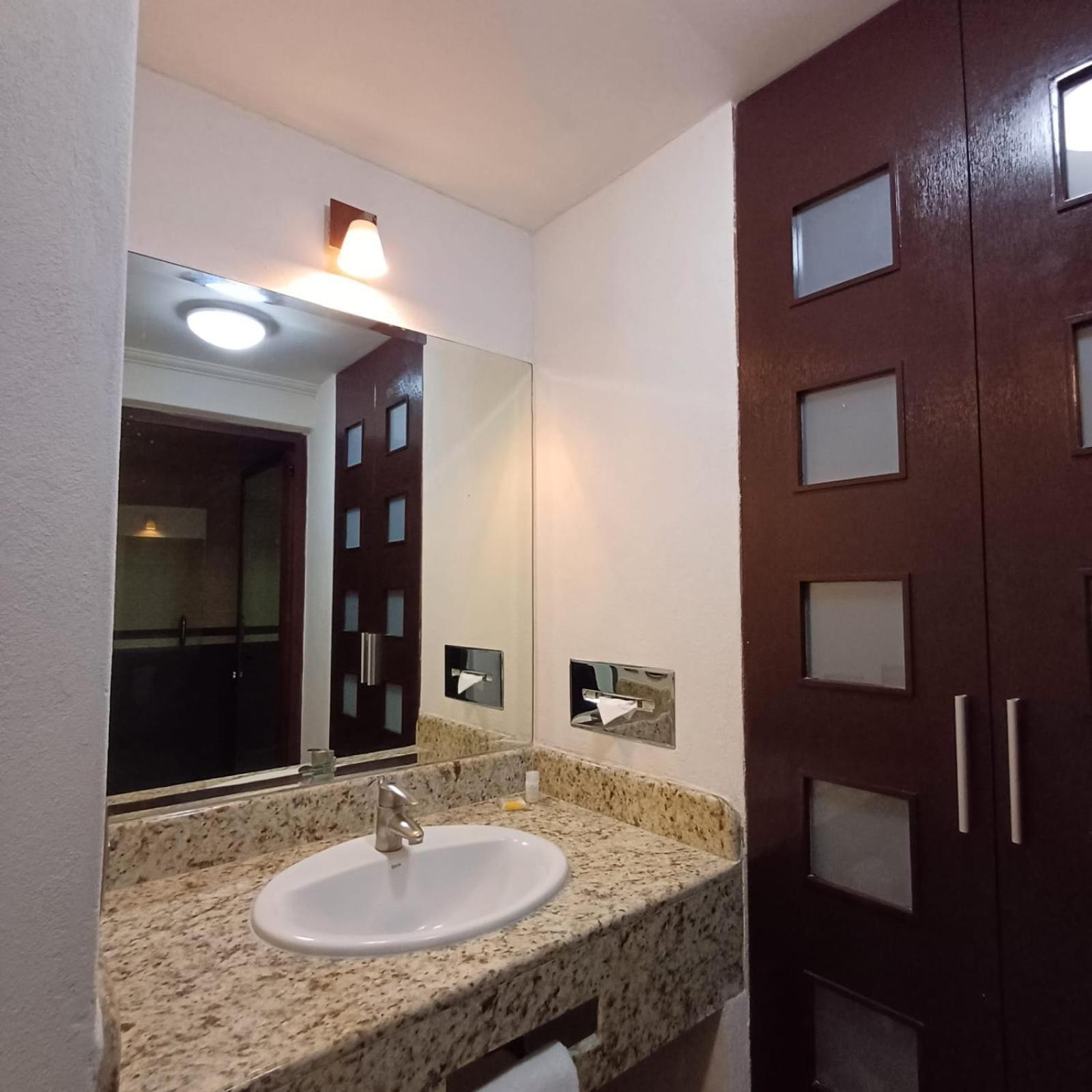 Habitación con cama extragrande - Pasillo interior - No fumadores