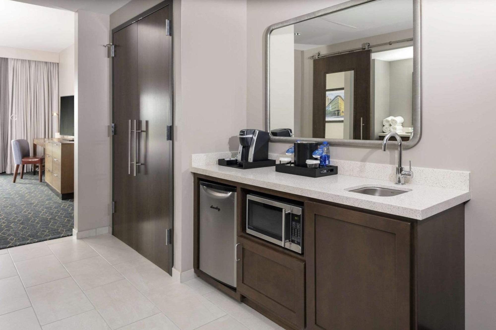 Two-Room King Suite with Balcony and Bath Tub - Mobility Accessible