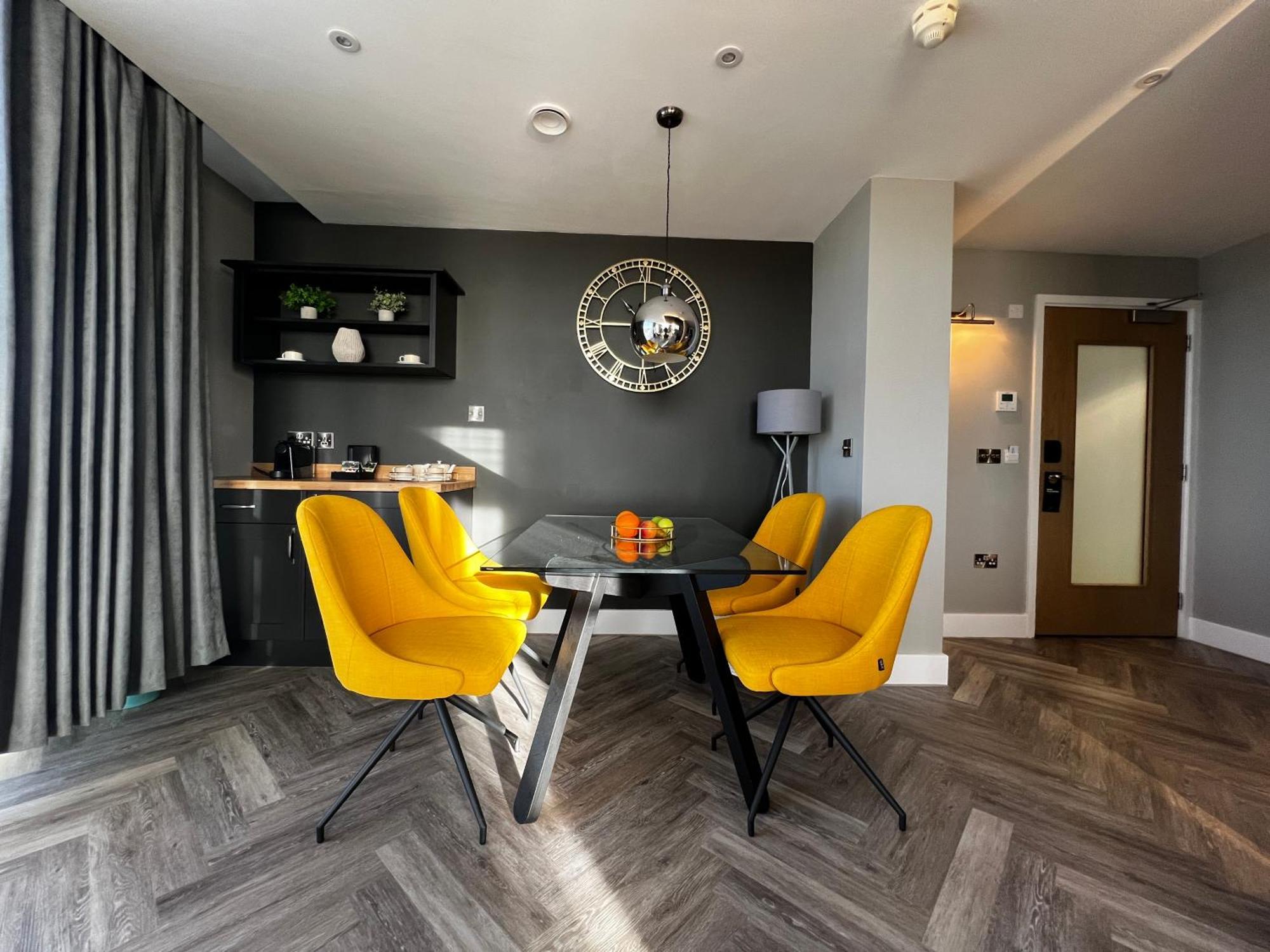 Signature Suite