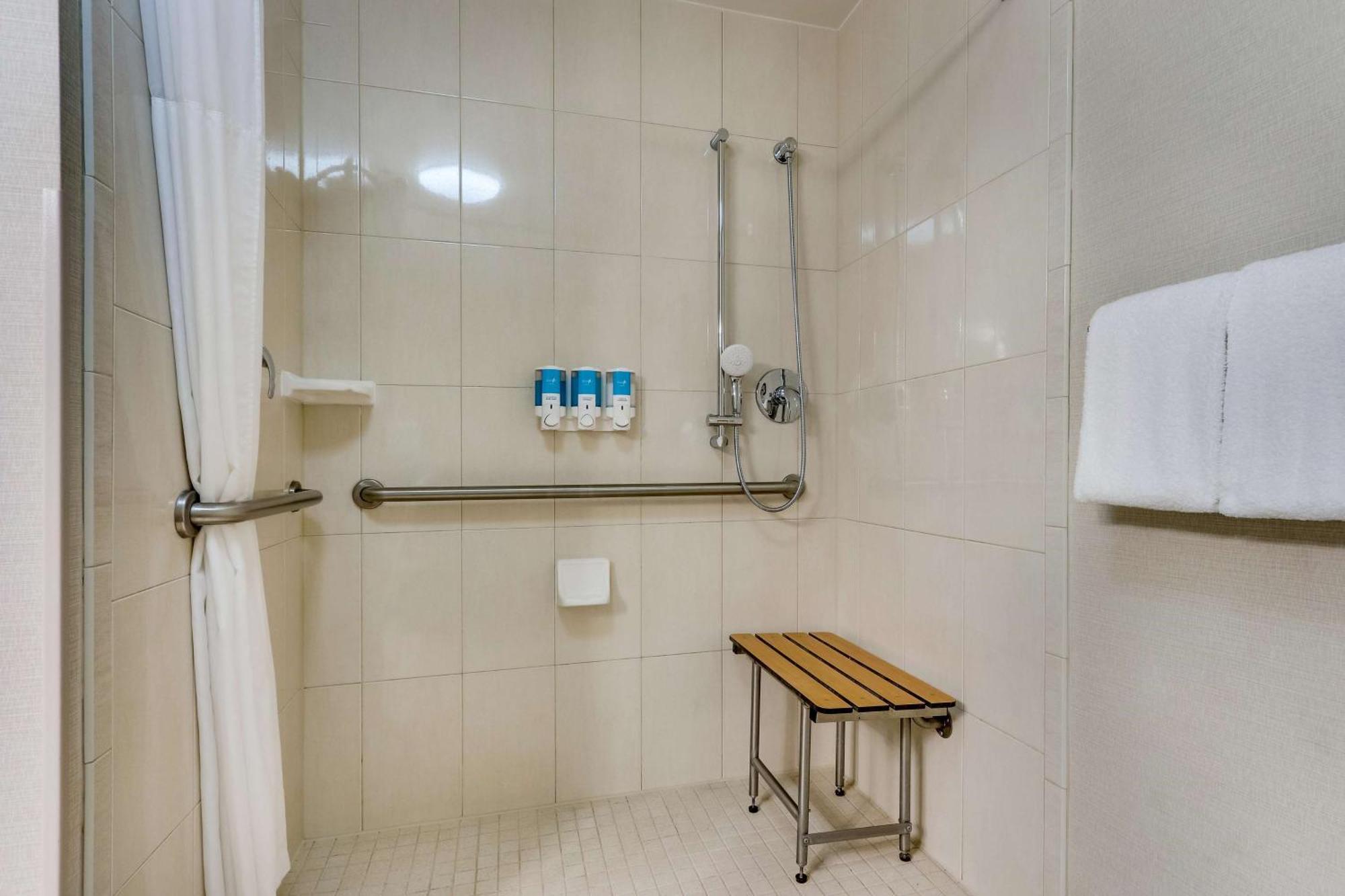 Deluxe Queen Room Two Queen Beds Accessible Roll Shower