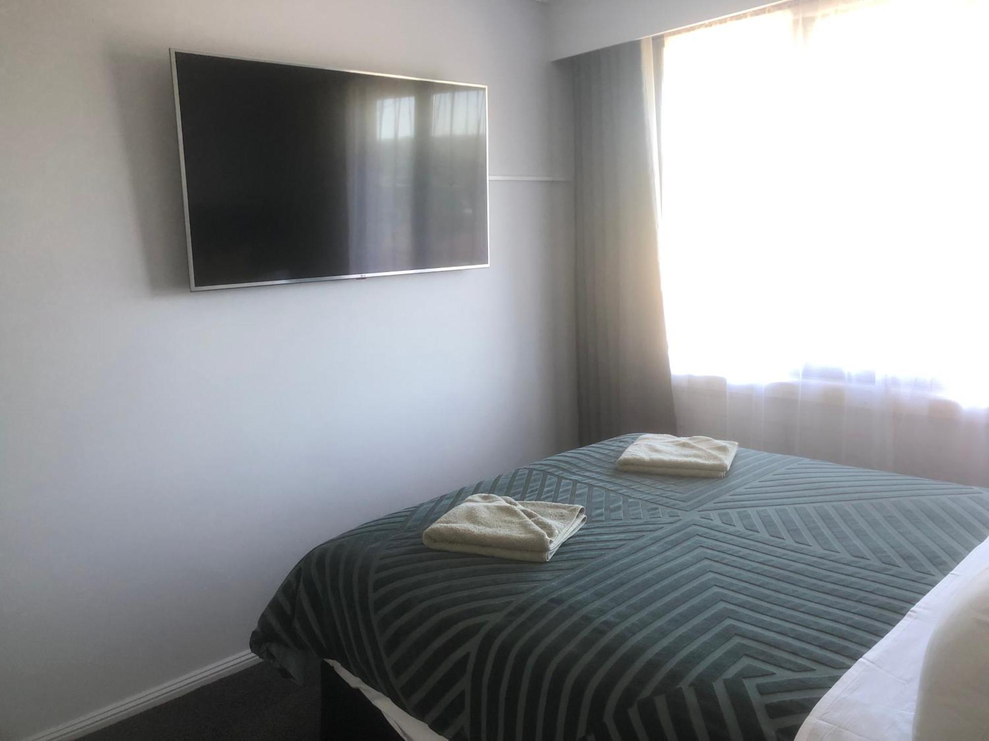 3 Bedroom Family Room