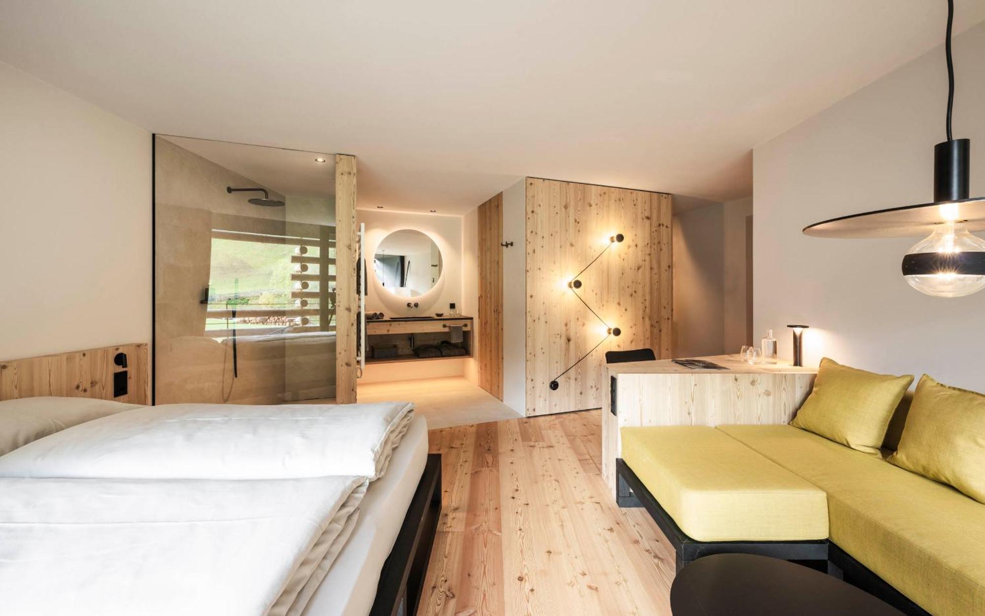 Deluxe Room,1509792994:JPEG