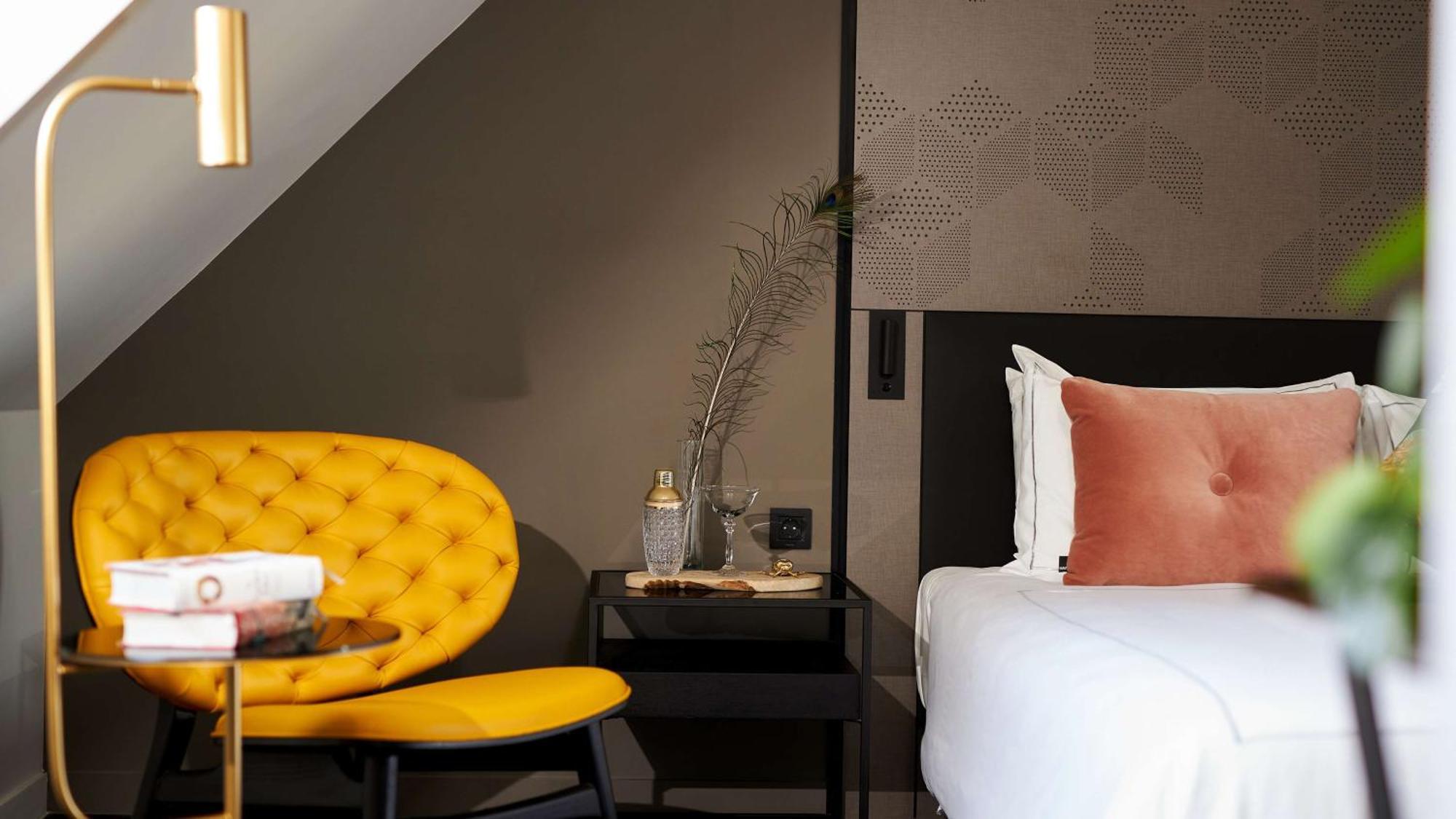Habitación doble deluxe con cama grande y vistas al jardín