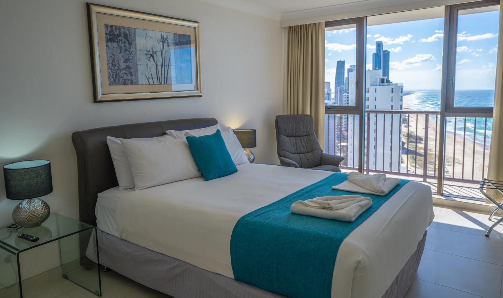 Deluxe Two-Bedroom Apartment Ocean View