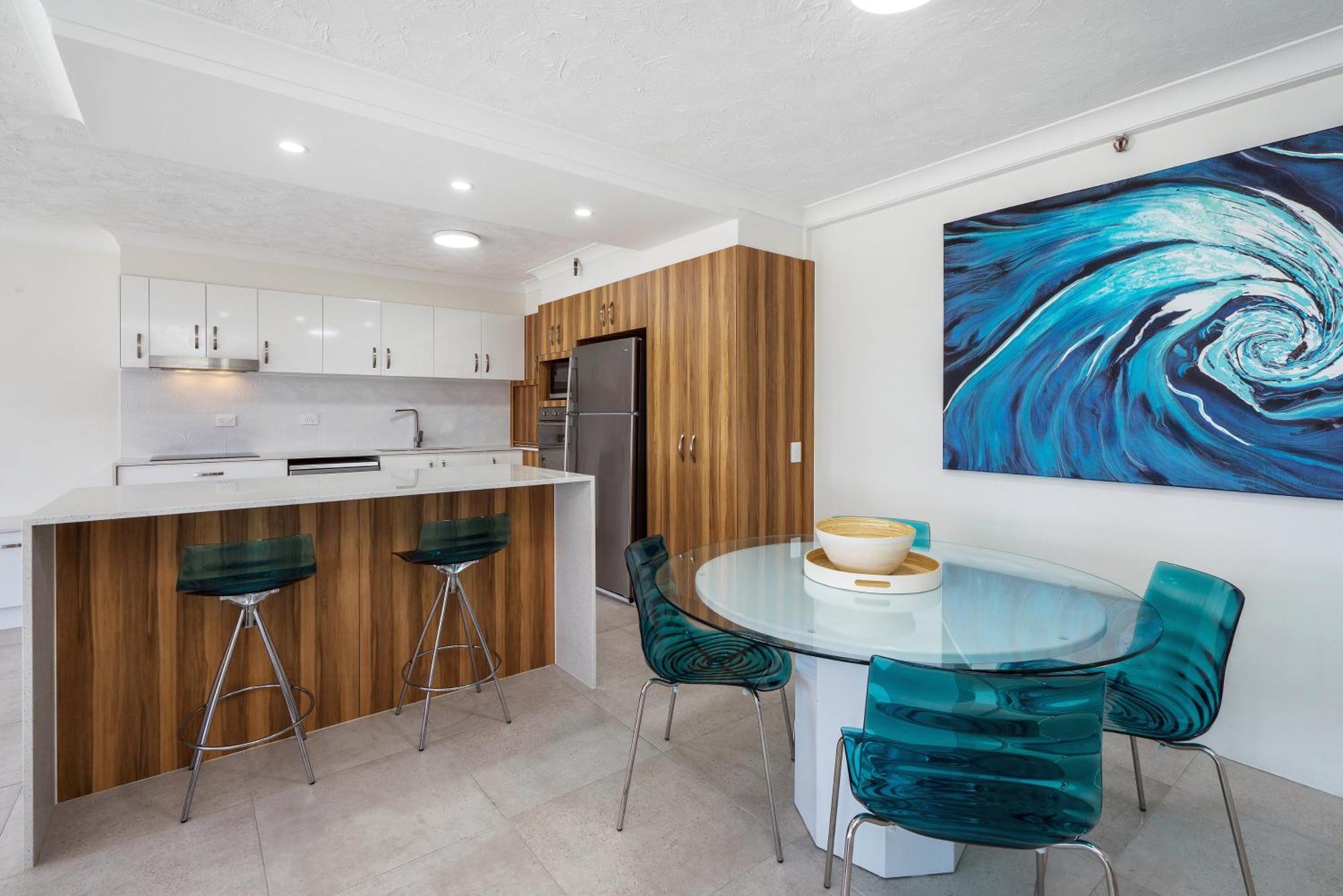 Deluxe Two-Bedroom Apartment Ocean View