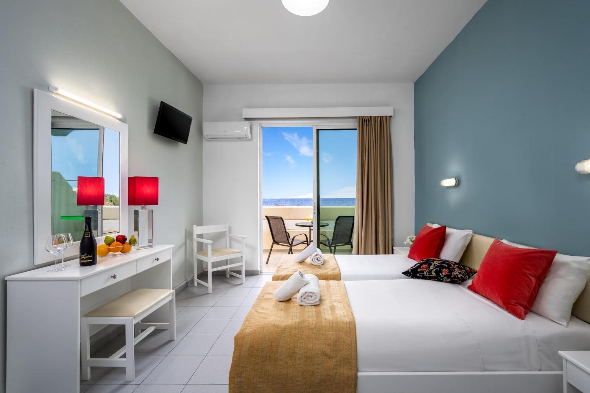 Studio with Sea View