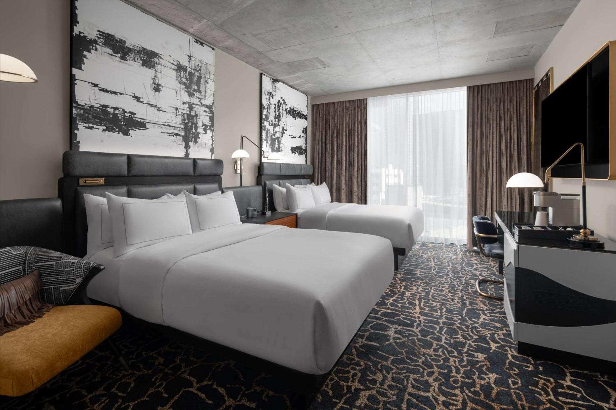 Queen Room with Two Queen Beds and Roll-In Shower - Mobility Accessible/City View