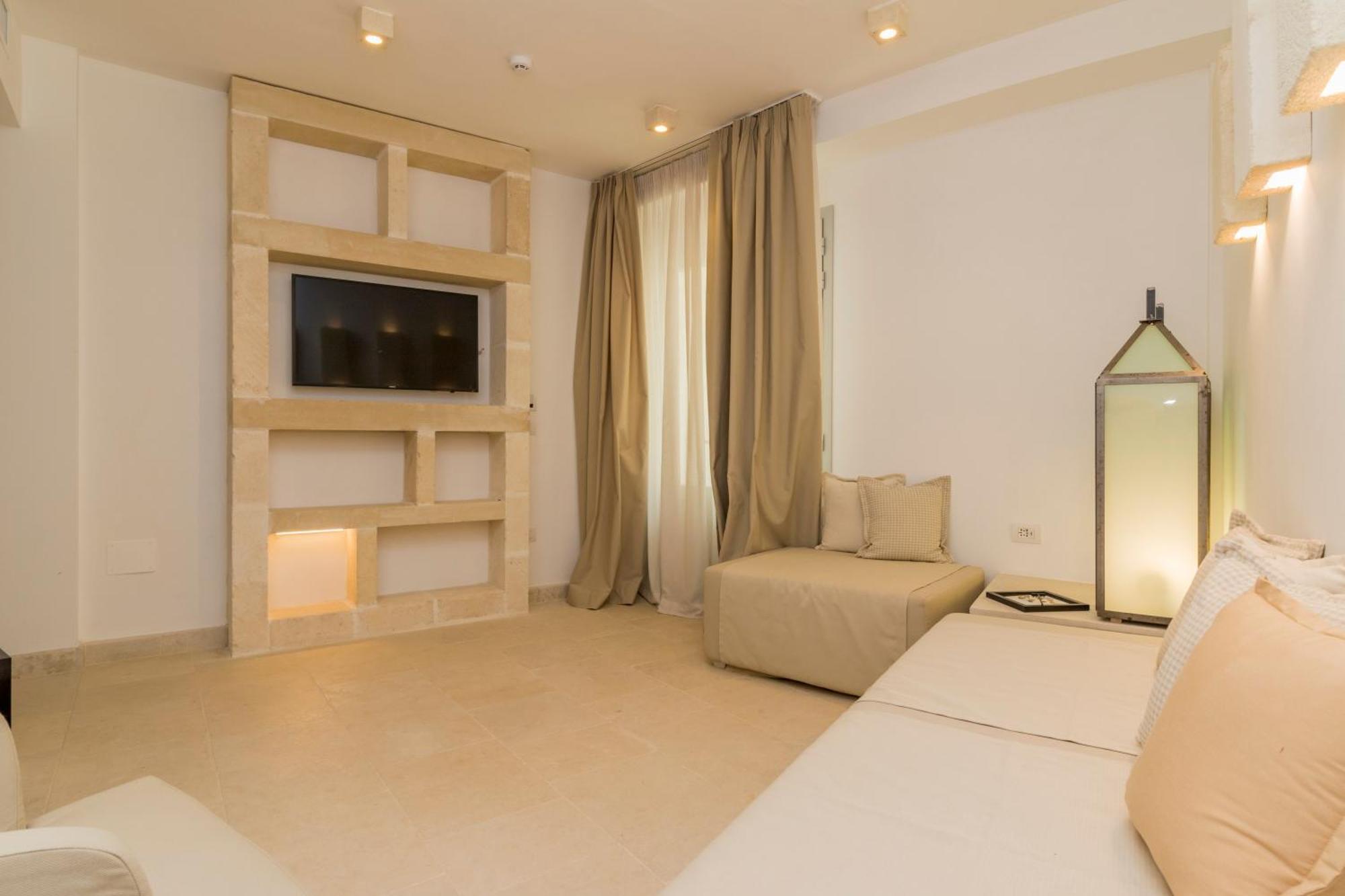 Superior Double Room,1523791621:JPEG