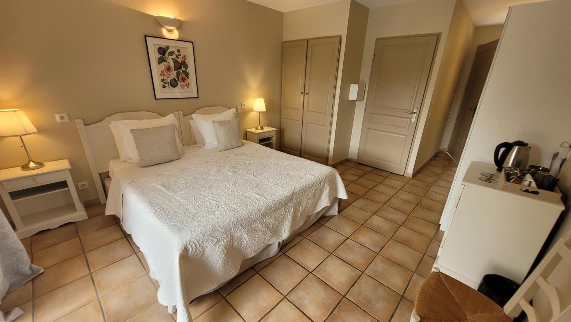 Superior Double Room,1523844514:JPEG