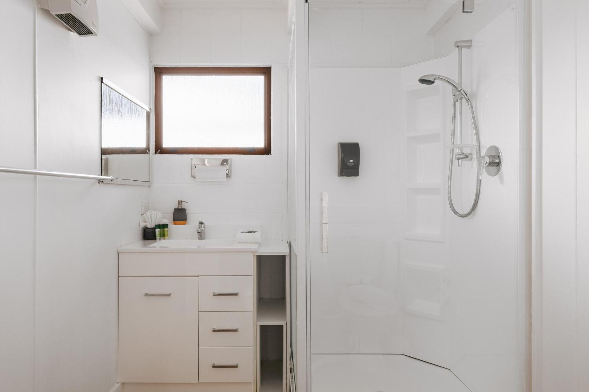 Two-Bedroom Apartment Aircon