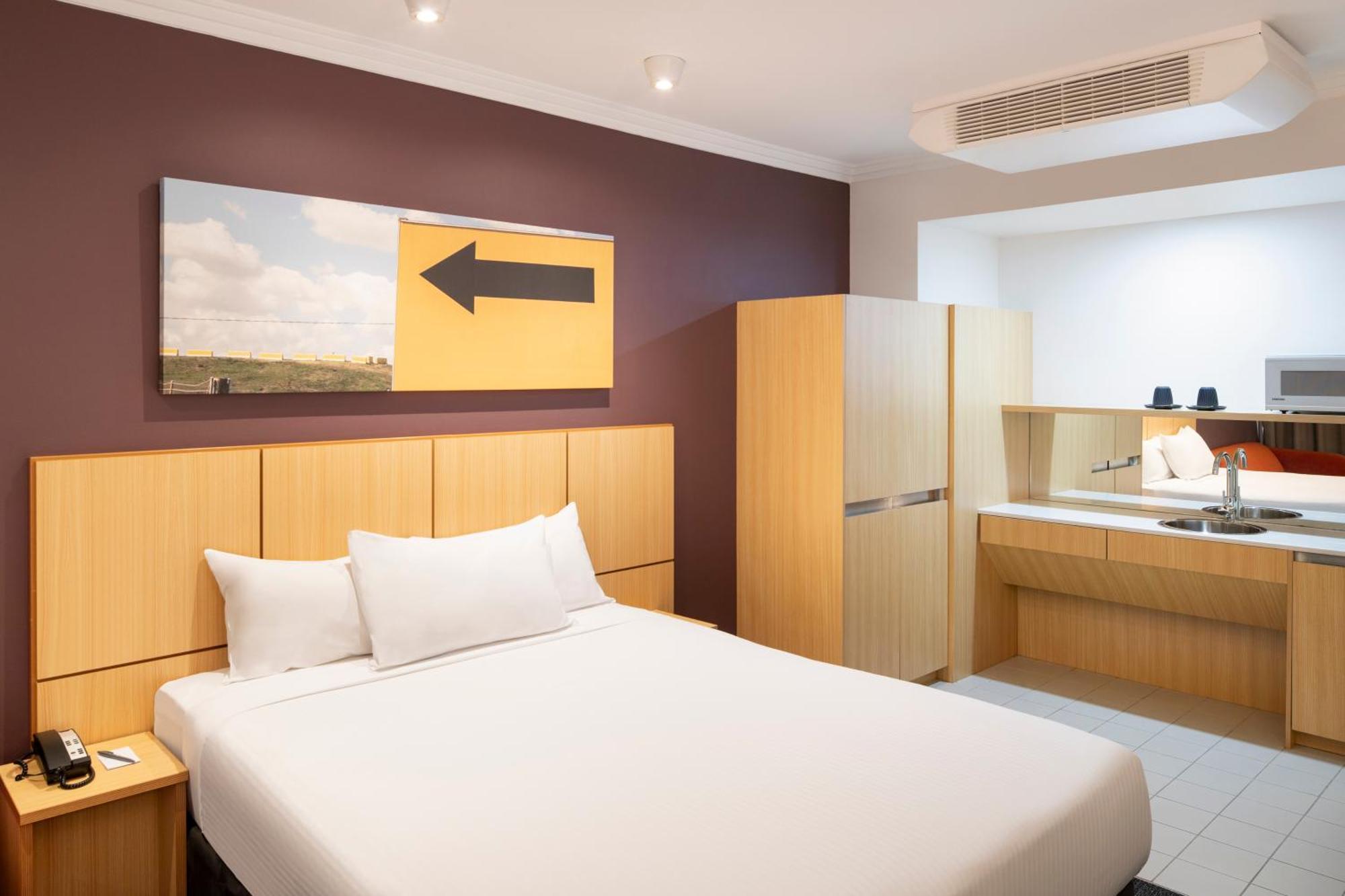 Superior Queen Room