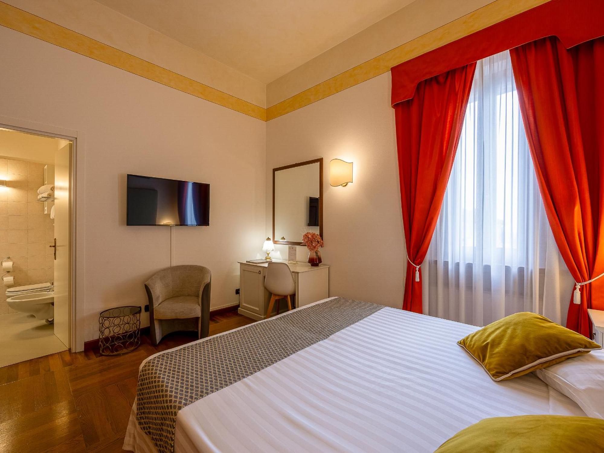 Standard Single Room,1527803212:JPEG
