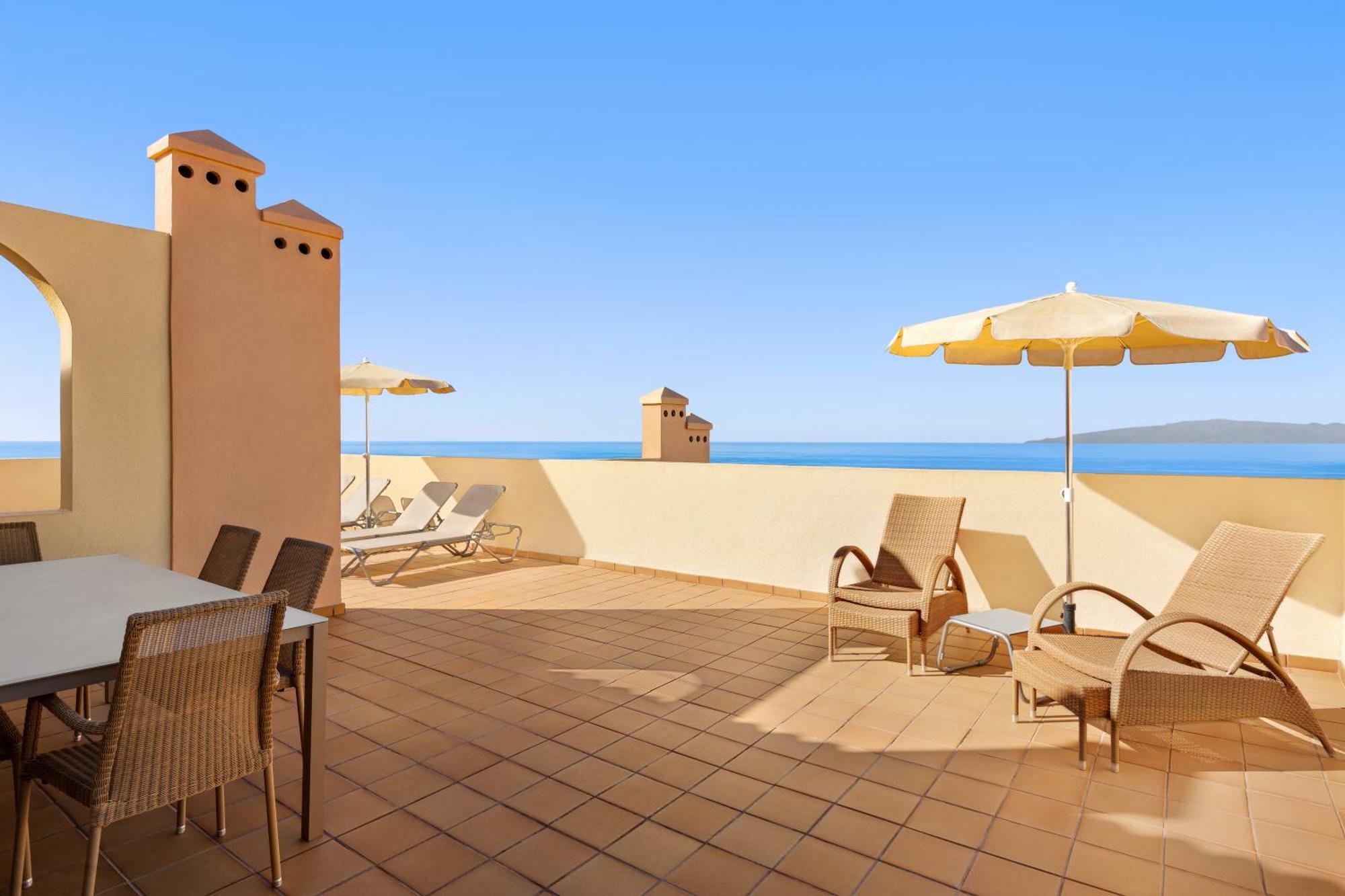 Three-Bedroom Apartment with Ocean View