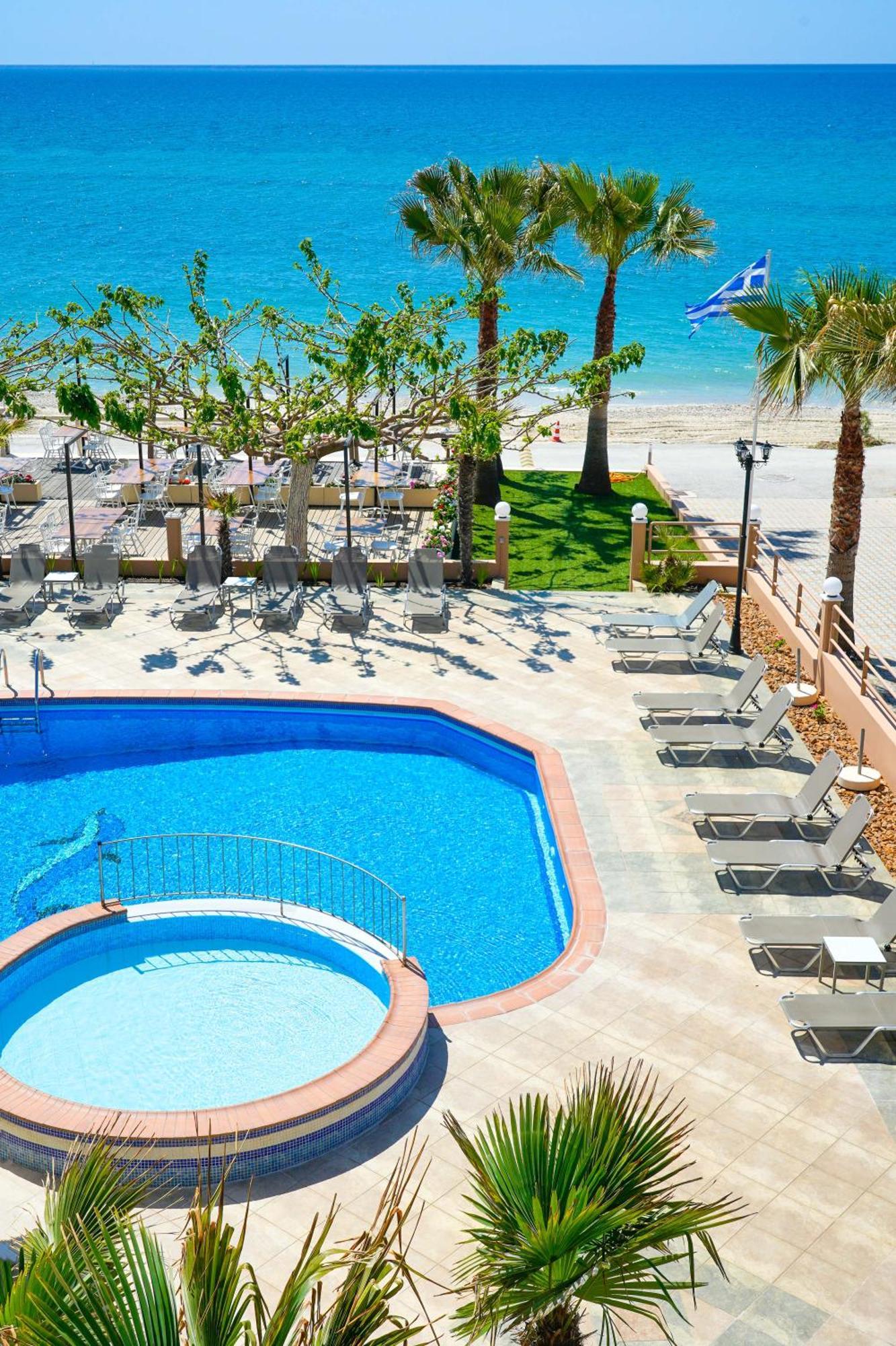 Deluxe Triple Room with Sea View