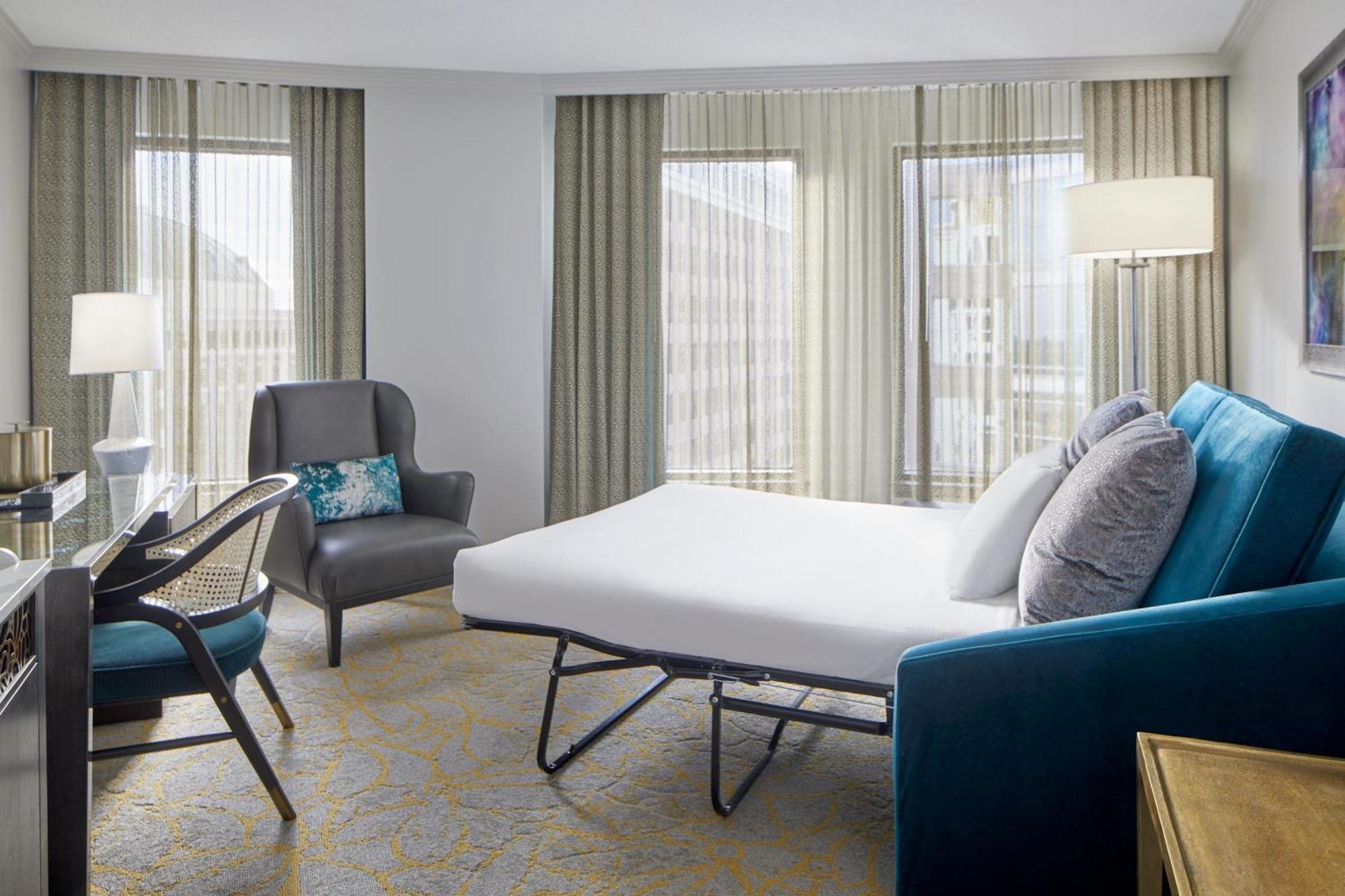 King Suite with Sofa Bed and Spa Bath
