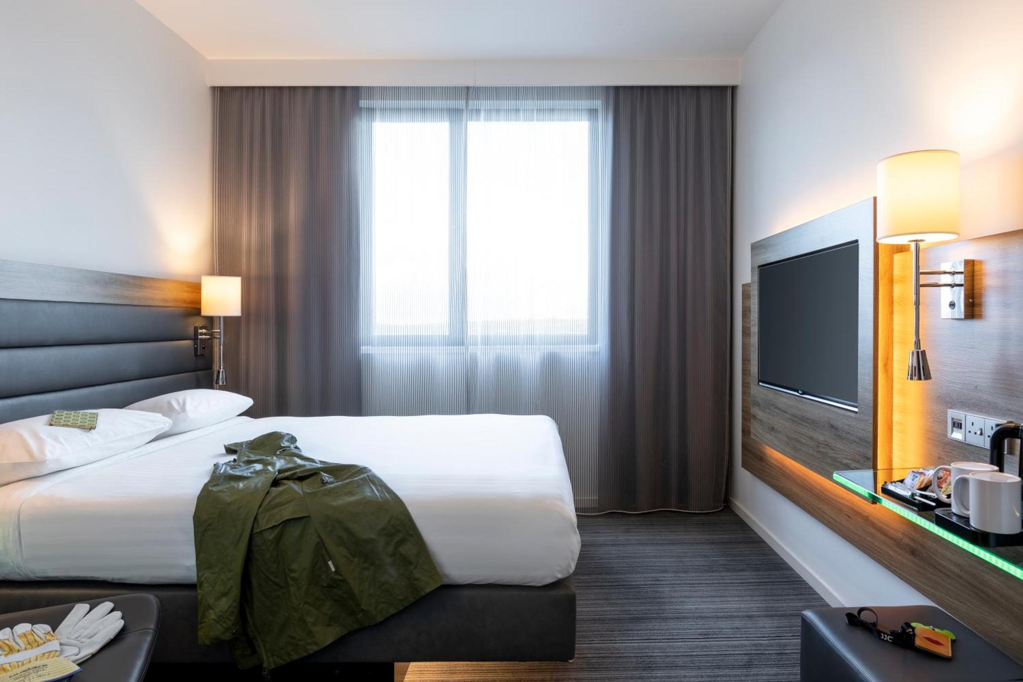 Moxy Queen Room,1531102840:JPEG