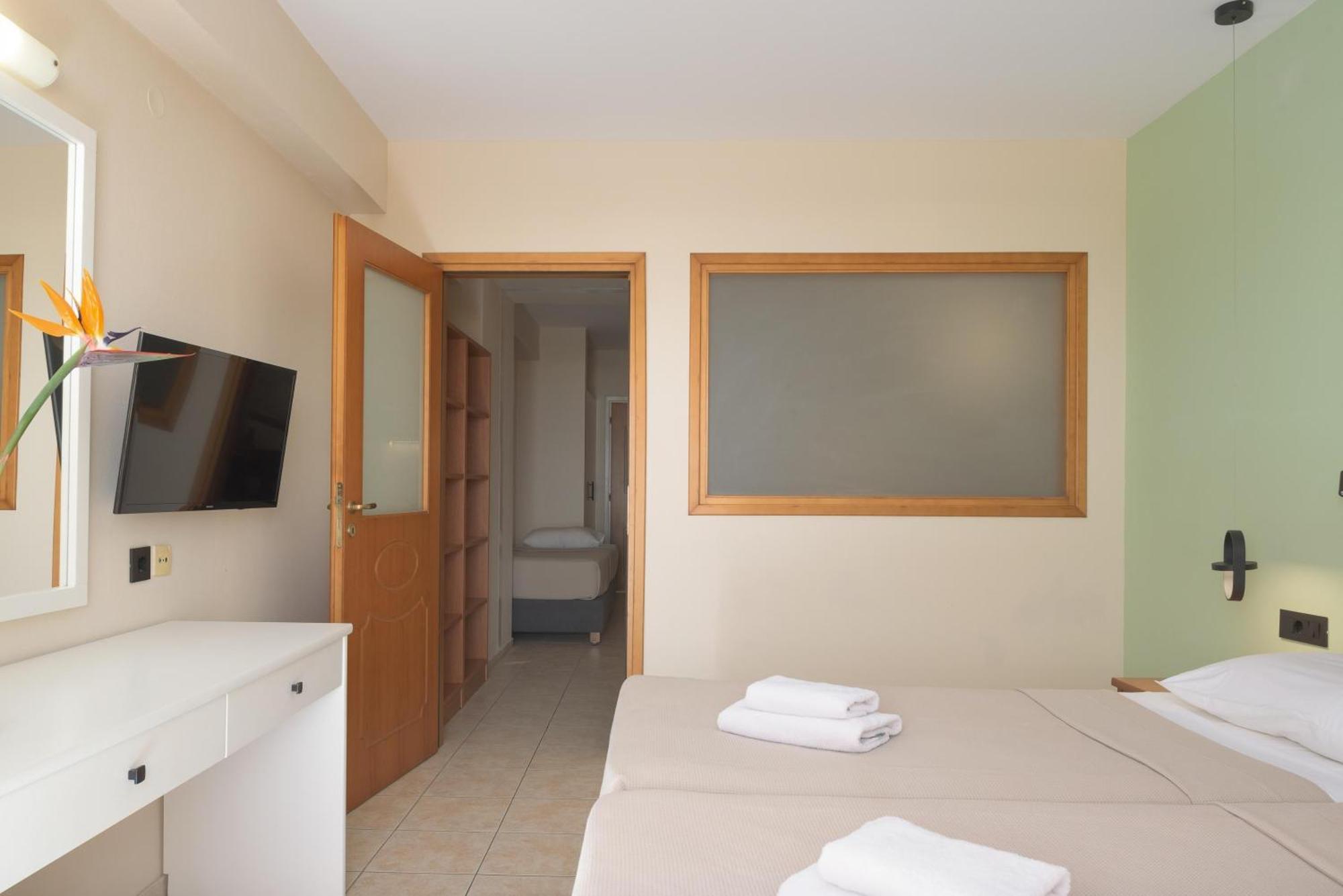 One-Bedroom Apartment with Sea View