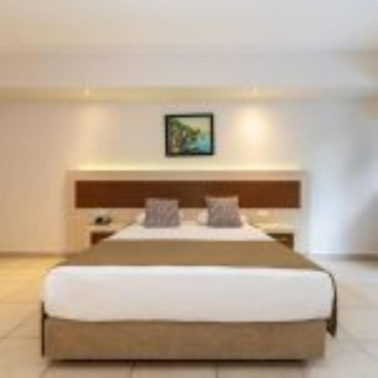 Swimup Room