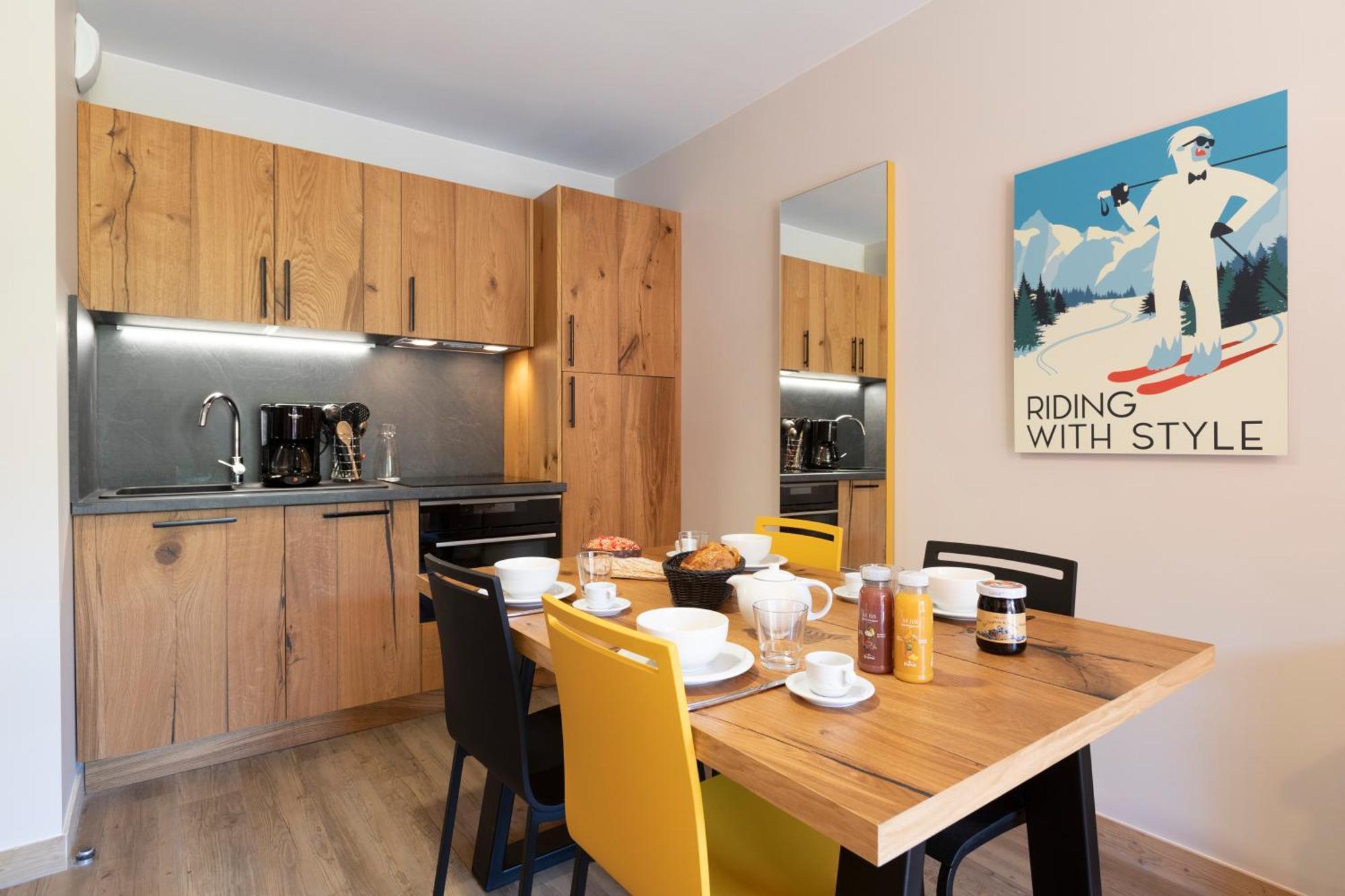 One-Bedroom Comfort Apartment,1536726568:JPEG