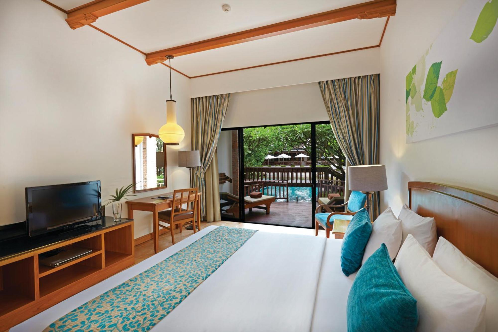 Deluxe Doppel-/Zweibettzimmer mit Zugang zum Pool