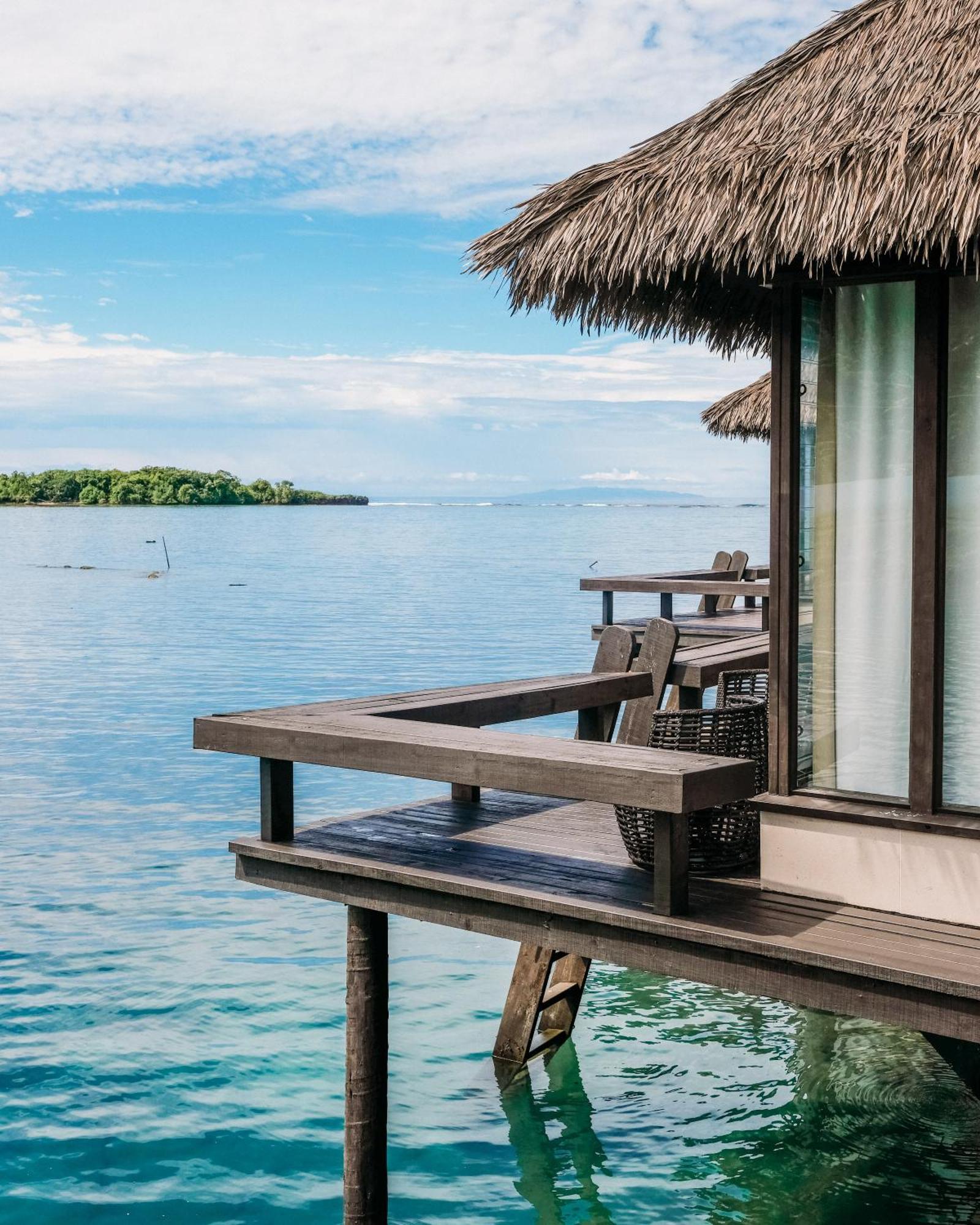 Bungalow am Wasser mit 1 Schlafzimmer und eigenem Pool (nur für Erwachsene)