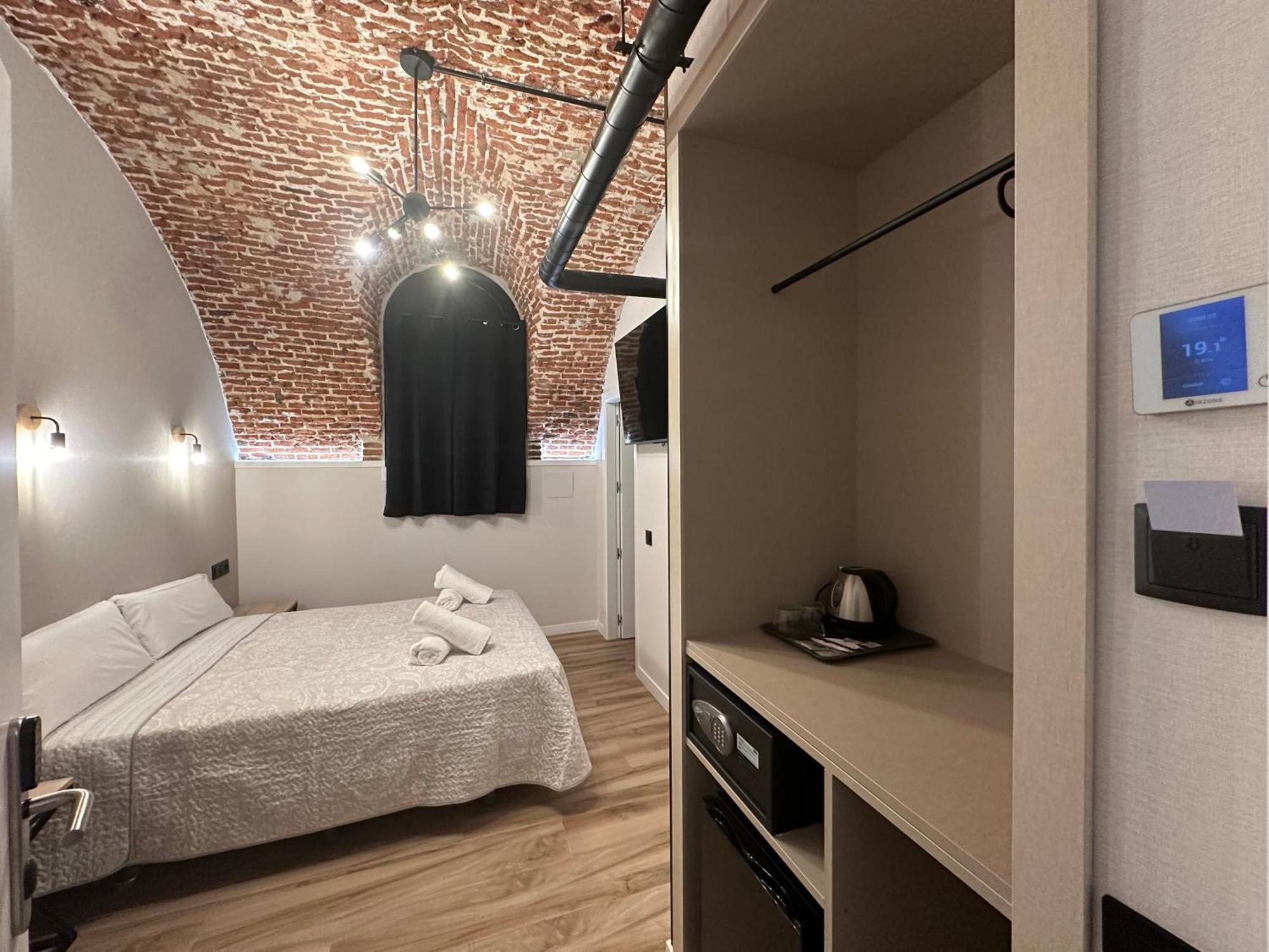 Standard Double Room,1537440784:JPEG