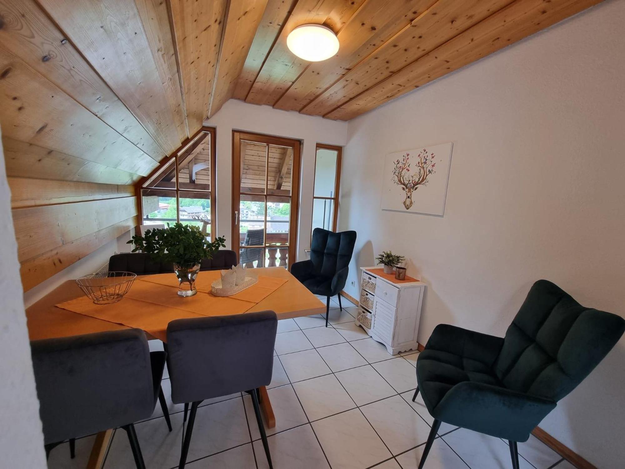 Dachgeschoss Apartment E10