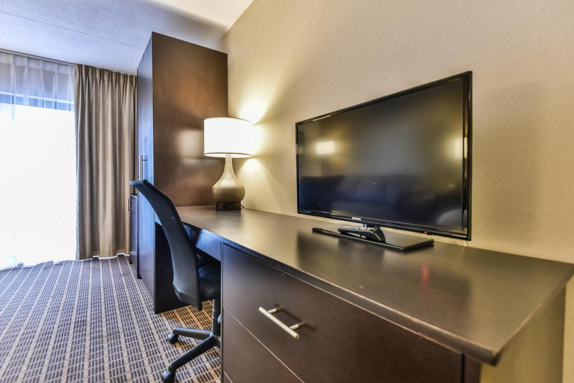 Queen Room with Two Queen Beds - High Floor