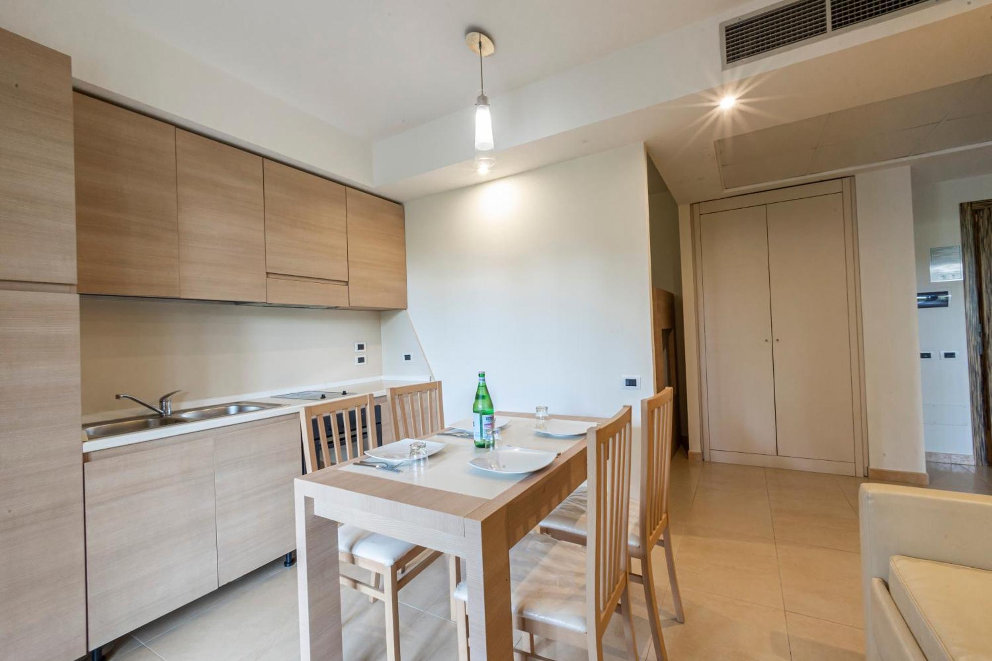 Appartamento con Patio e Vista Giardino