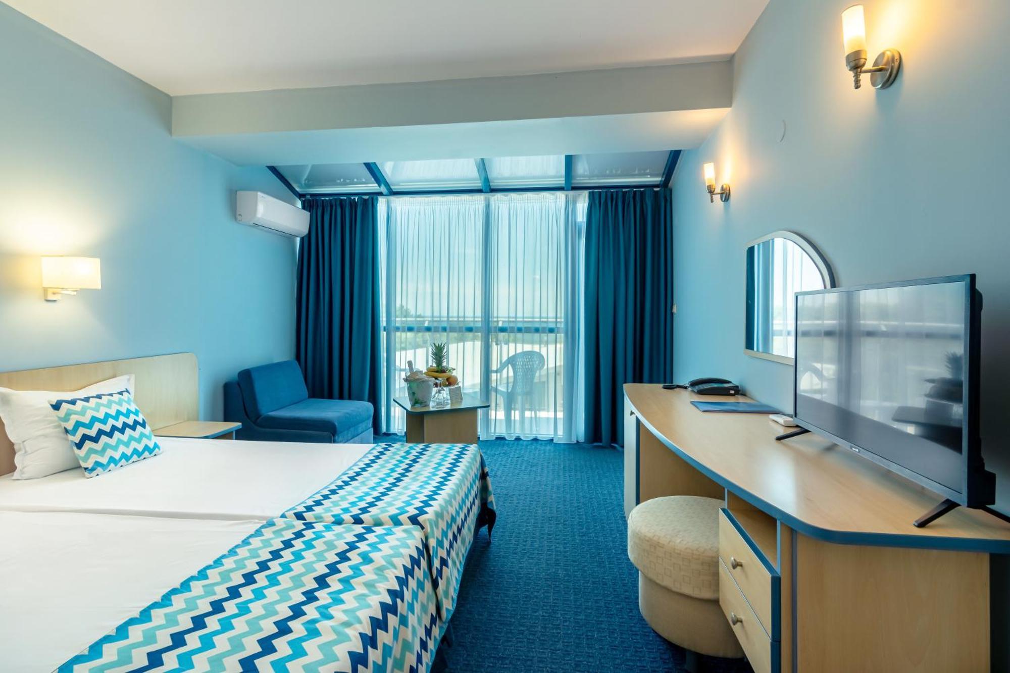 Double or Twin Room Sea View Private Beach Access
