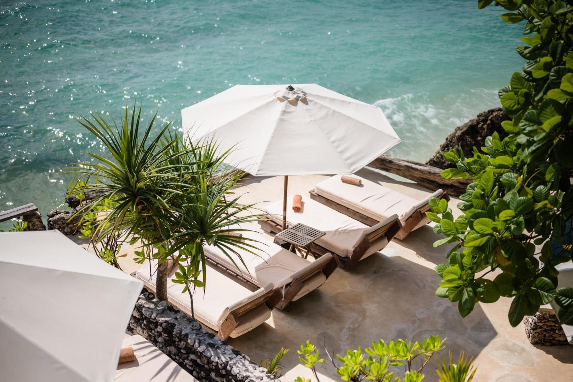 Bungalow with Sea View