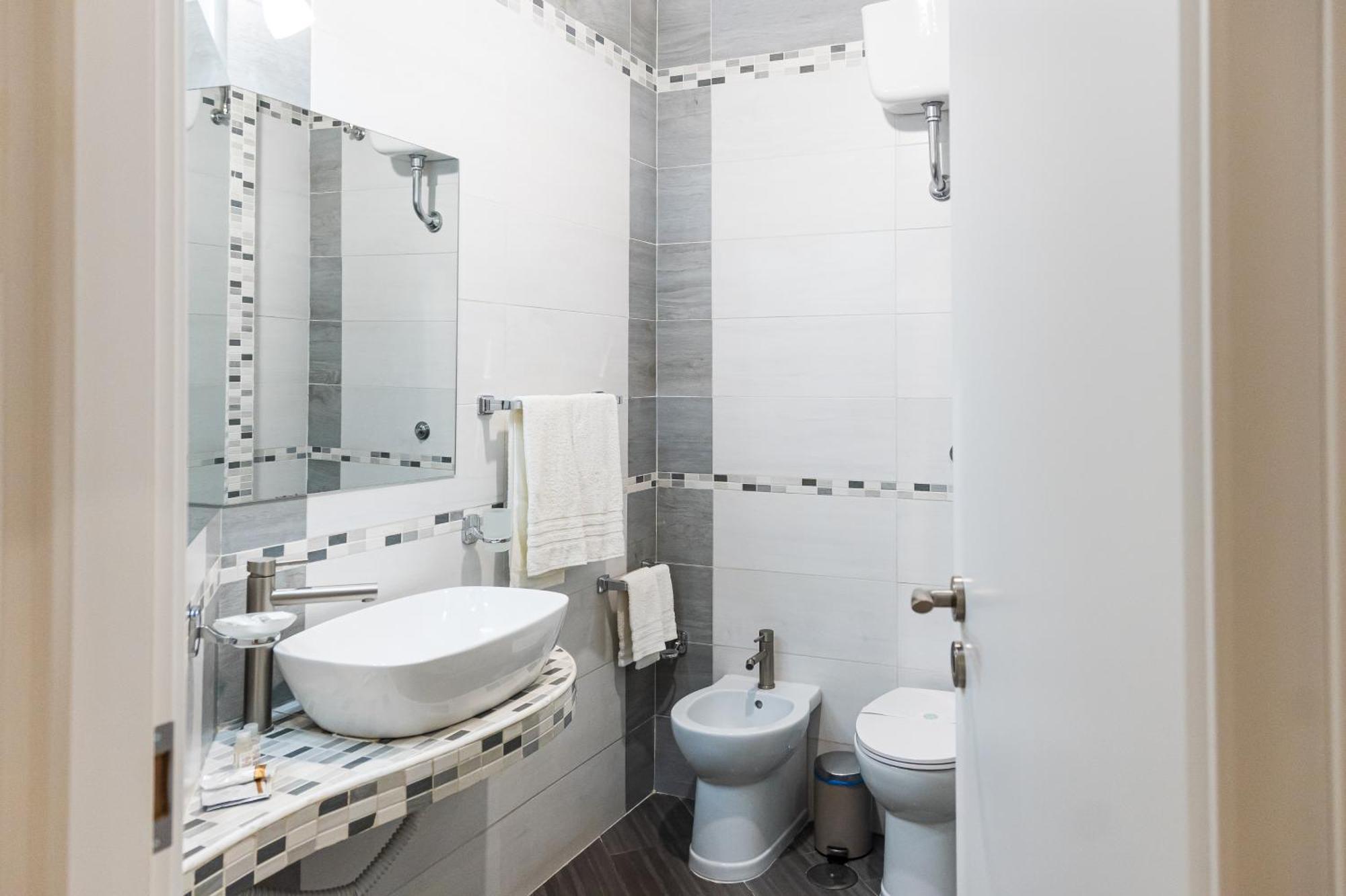 Triple Room,1538819653:JPEG