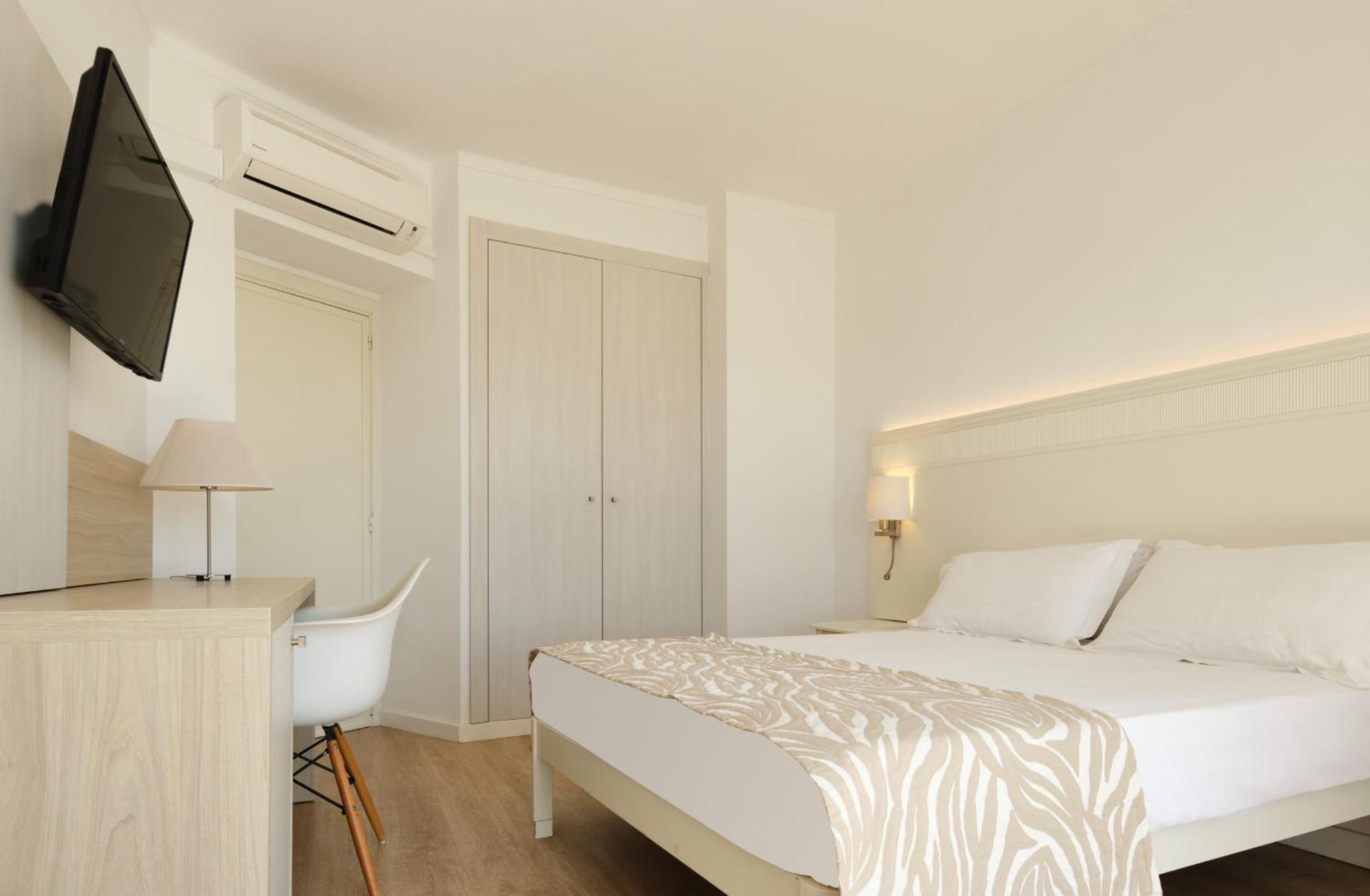 Single Room,1538957308:JPEG